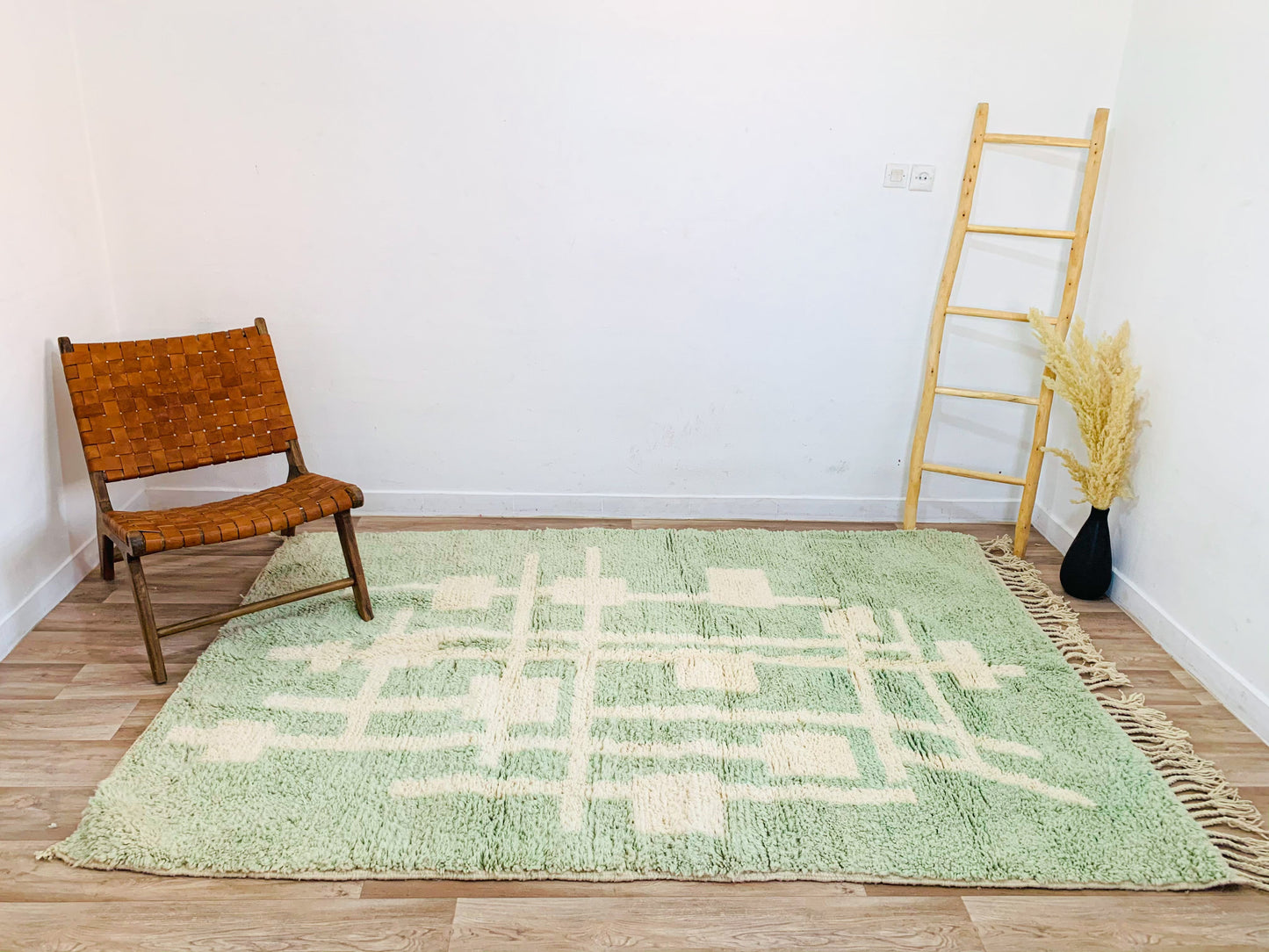 Green and White Moroccan Shag Rug - Geometric Pattern