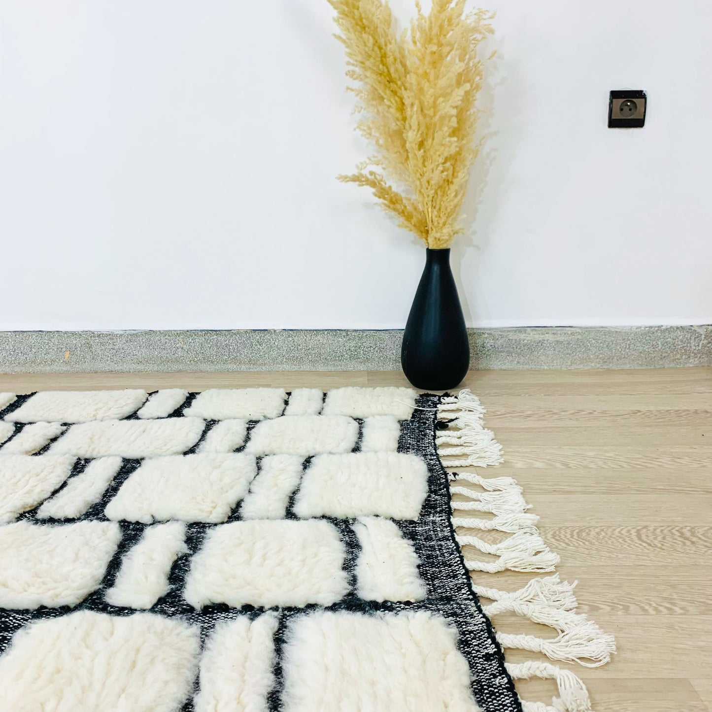 White Moroccan Shag Rug, Handtufted with Black Checkered Pattern