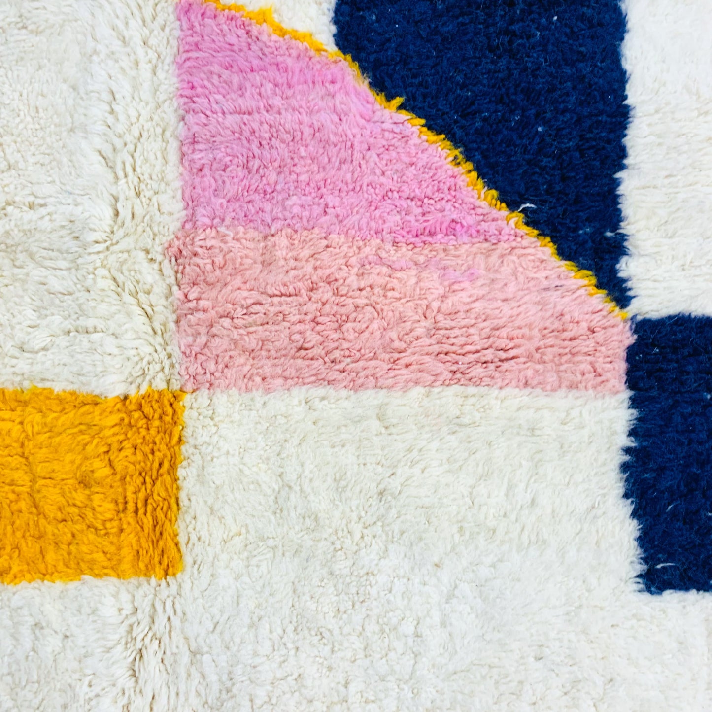 White Moroccan Shag Rug, Modern Abstract Colorful Design