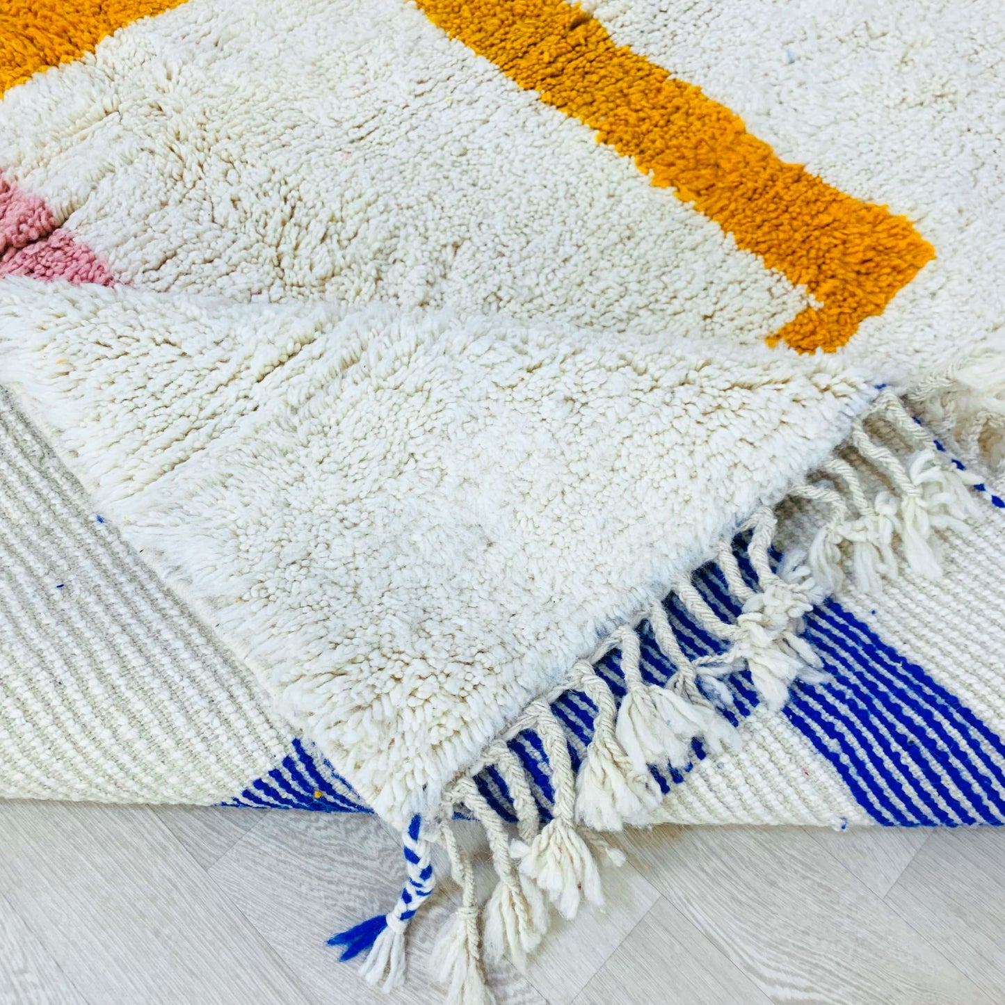 White Moroccan Shag Rug, Modern Abstract Colorful Design