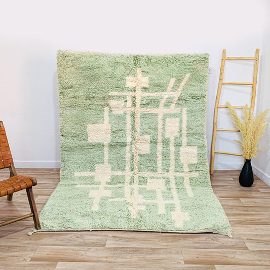 Green and White Moroccan Shag Rug - Geometric Pattern