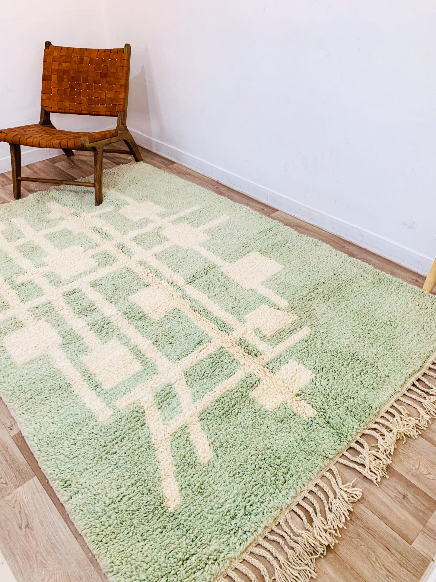 Green and White Moroccan Shag Rug - Geometric Pattern