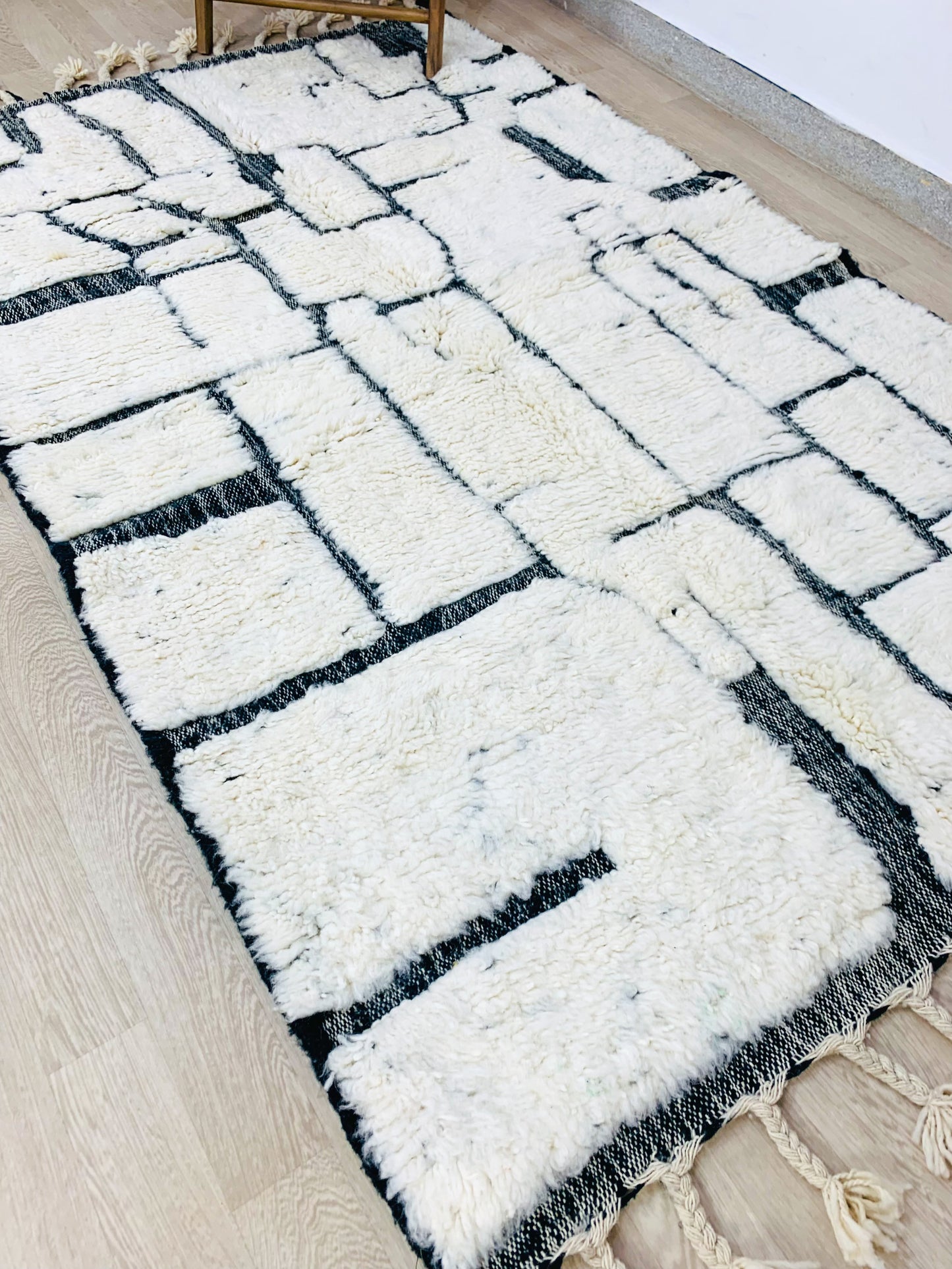 White Moroccan Shag Rug, Handtufted Black Geometric Pattern