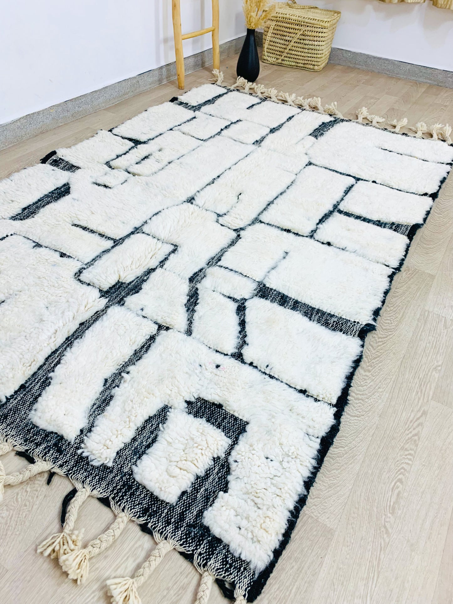 White Moroccan Shag Rug, Handtufted Black Geometric Pattern