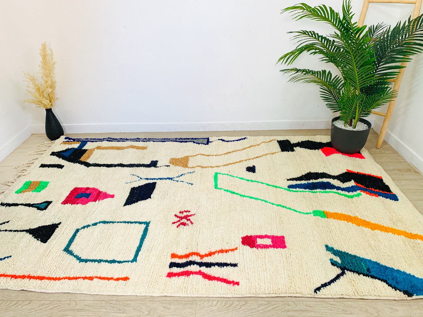 Colorful Beni Ouarain Moroccan Rug
